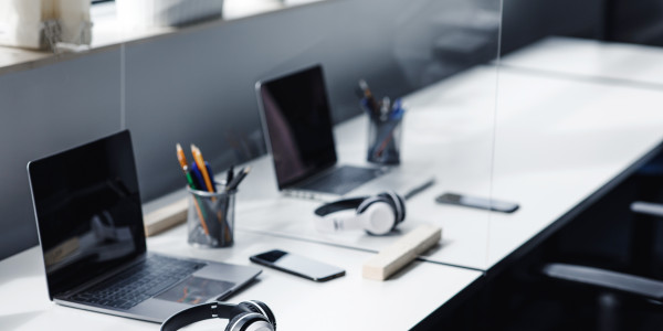 Proyectos de ICT Oficinas / Locales Comerciales la Vansa i Fórnols · Seguridad y Gestión de Redes