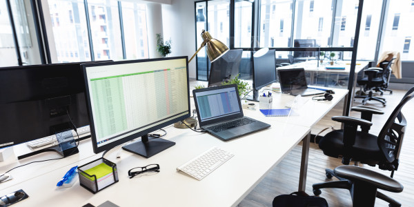 Proyectos de ICT Oficinas / Locales Comerciales la Vansa i Fórnols · Wi-Fi y redes privadas