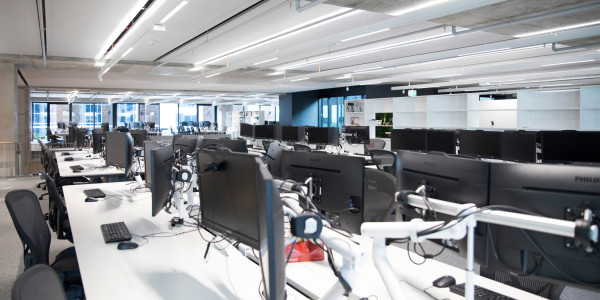 Proyectos de ICT Oficinas / Locales Comerciales la Vansa i Fórnols · Proyecto Oficinas / Locales Comerciales Voz sobre IP (VoIP)