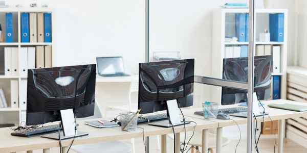 Proyectos de ICT Oficinas / Locales Comerciales la Vansa i Fórnols · Proyecto Oficinas / Locales Comerciales Redes de datos y voz