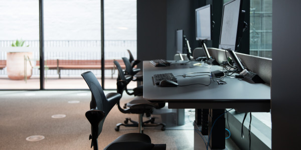 Proyectos de ICT Oficinas / Locales Comerciales la Vansa i Fórnols · Ciberseguridad